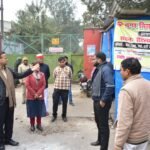 डीएम ने सैटेलाइट बस स्टैण्ड स्थित अस्थाई रैन बसेरा का किया औचक निरीक्षण