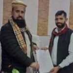 श्मशान भूमि की साफ सफाई हेतु नगरपालिका अध्यक्ष से की शिकायत